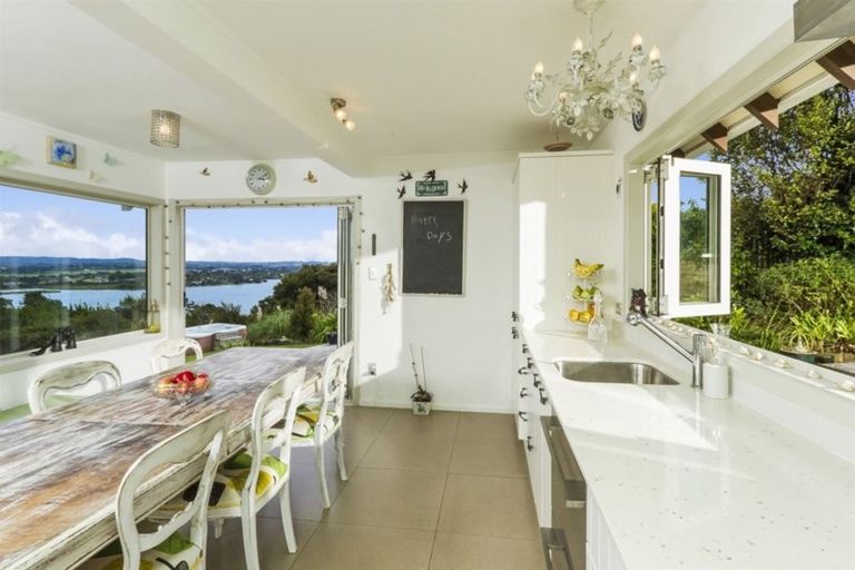Photo of property in 81 Attwood Road, Paremoremo, Auckland, 0632