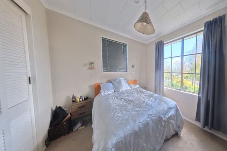 Photo of property in 35 Waitawa Place, Lynmore, Rotorua, 3010
