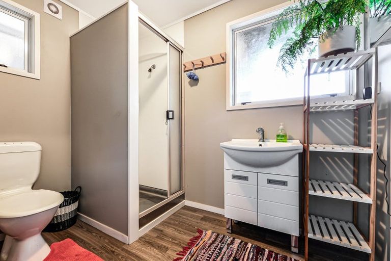 Photo of property in 2 Point Street, Raglan, 3225