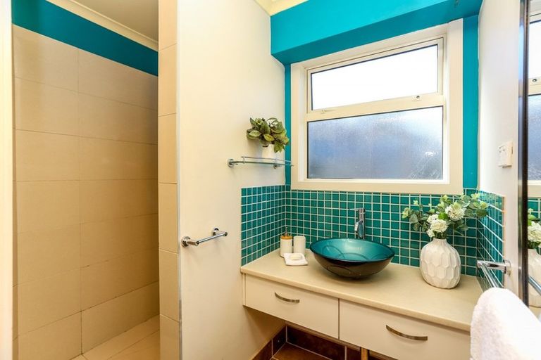 Photo of property in 19 Cumming Street, Okato, 4335