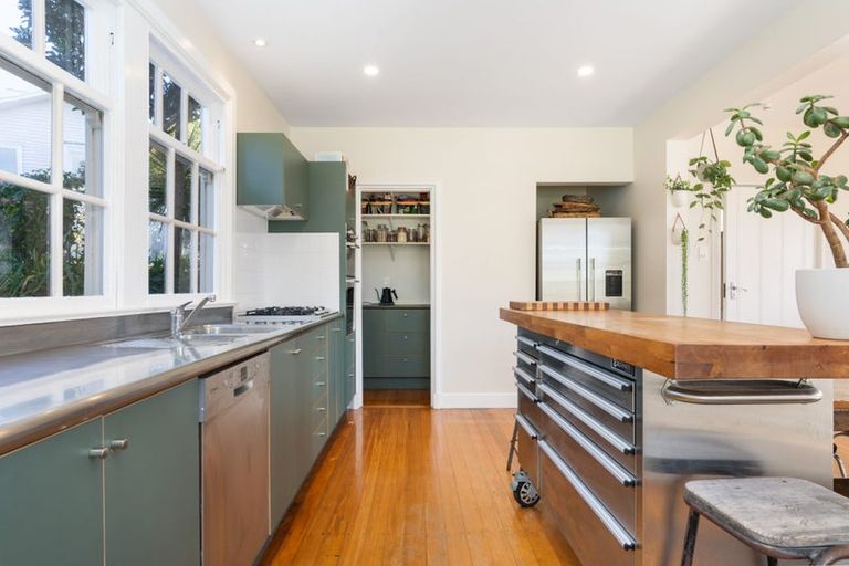 Photo of property in 40 Major Hornbrook Road, Mount Pleasant, Christchurch, 8081