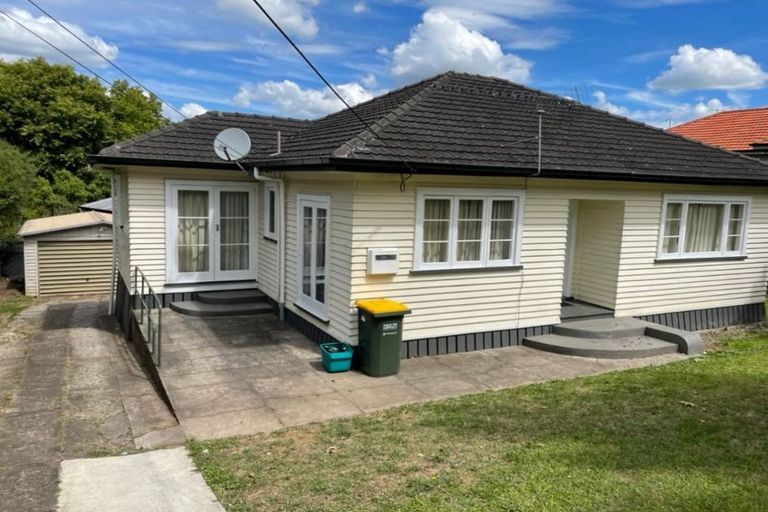 Photo of property in 18 Masters Avenue, Hillcrest, Hamilton, 3216