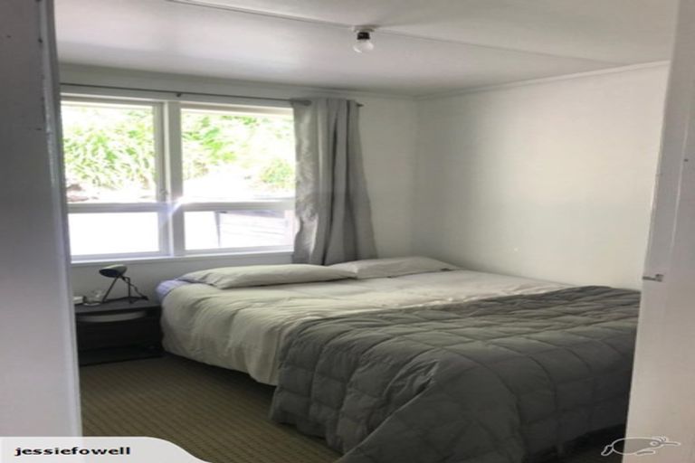 Photo of property in 29 Beaumont Crescent, Frankleigh Park, New Plymouth, 4310