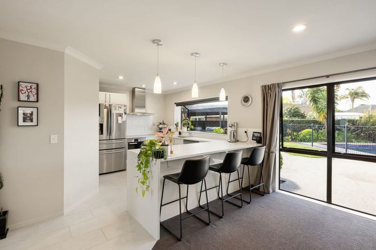 Photo of property in 10 Harrowfield Drive, Harrowfield, Hamilton, 3210