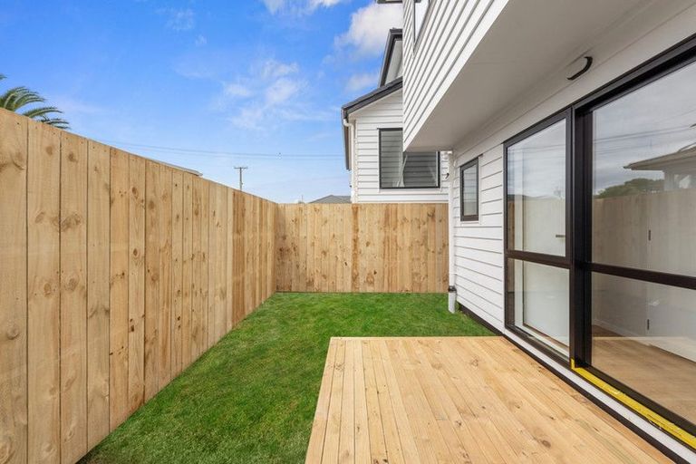 Photo of property in 70d Cargill Street, Papakura, 2110