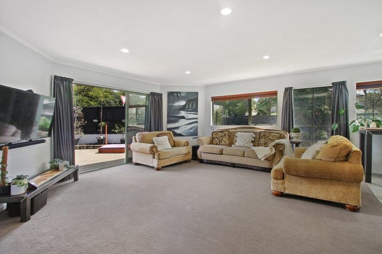 Photo of property in 33a Makora Road, Massey, Auckland, 0614