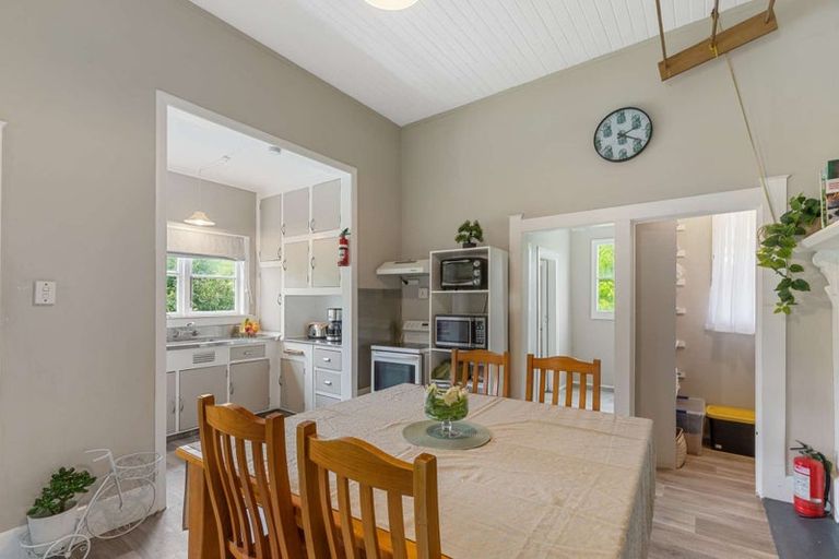 Photo of property in 14 Wilson Road, Hunterville, 4730