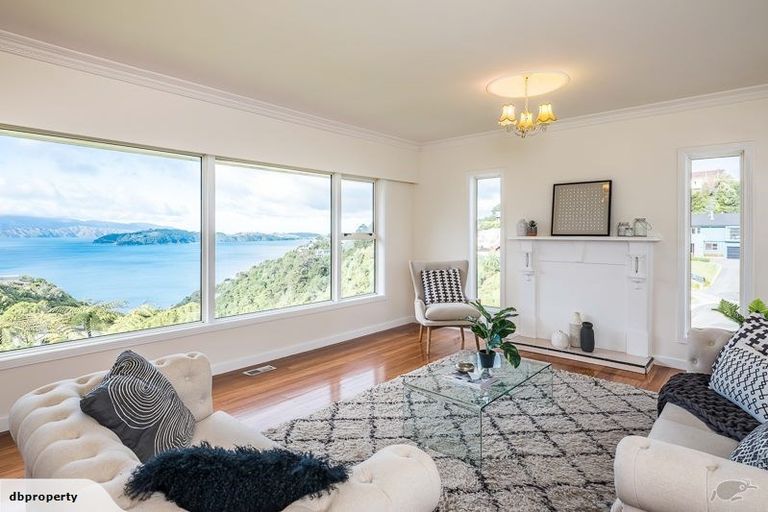 Photo of property in 66 Lohia Street, Khandallah, Wellington, 6035