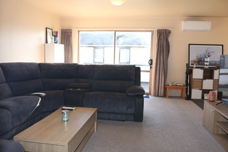 Photo of property in 34 Pencarrow Street, Highbury, Palmerston North, 4412