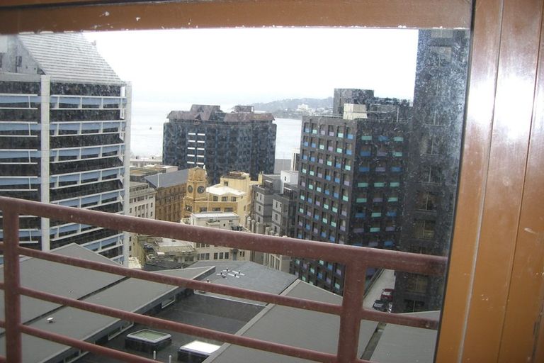 Photo of property in Orange Apartments/victoria Centr, 901/169 The Terrace, Wellington Central, Wellington, 6011