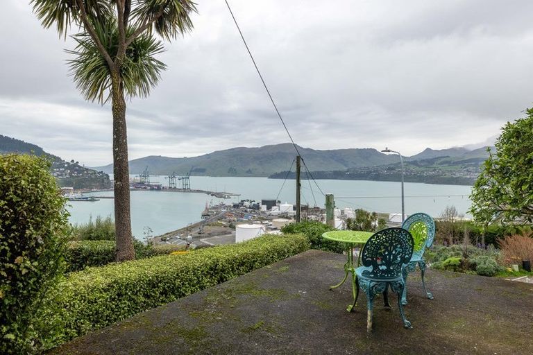 Photo of property in 44 Cressy Terrace, Lyttelton, 8082