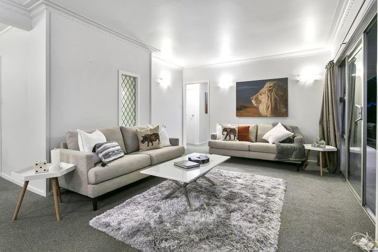 Photo of property in 3 Dunraven Place, Torbay, Auckland, 0630