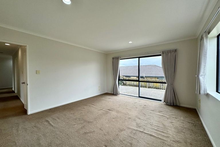 Photo of property in 76 Pitt Avenue, Clendon Park, Auckland, 2103