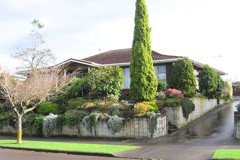 Photo of property in 10 Redwood Grove, Hokowhitu, Palmerston North, 4410