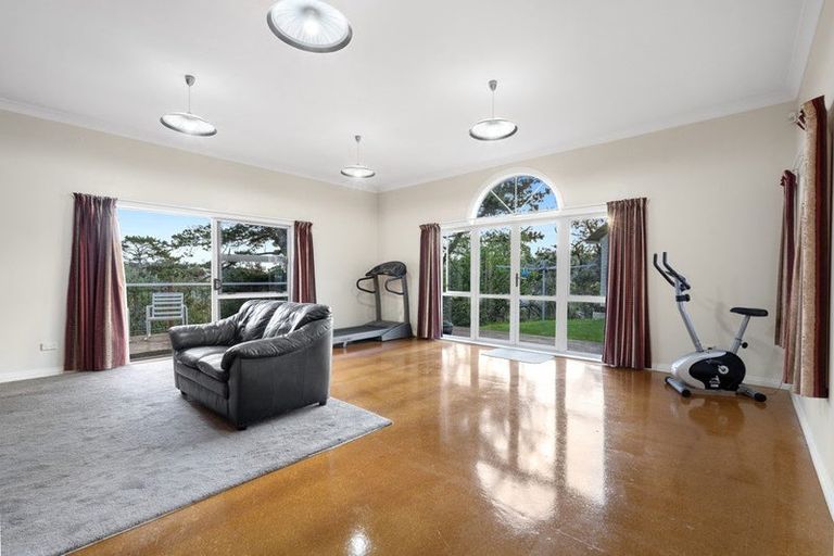 Photo of property in 4 Clayden Drive, Gulf Harbour, Whangaparaoa, 0930