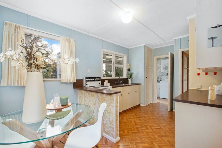 Photo of property in 4 Dover Road, Wainuiomata, Lower Hutt, 5014