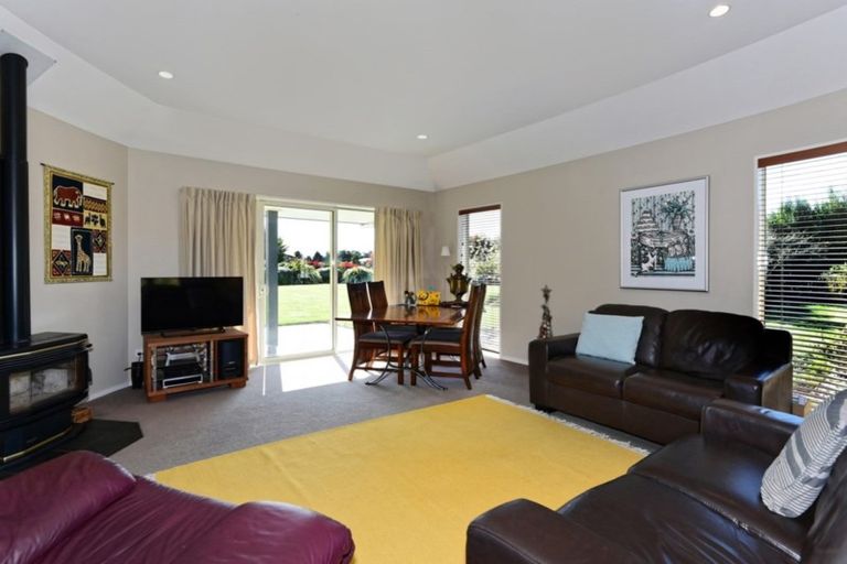 Photo of property in 15 Piako Drive, Darfield, 7571