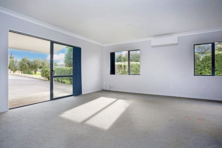 Photo of property in 73a Sandspit Road, Waiuku, 2123