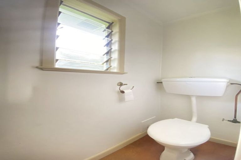 Photo of property in 10 Wairere Road, Torbay, Auckland, 0630