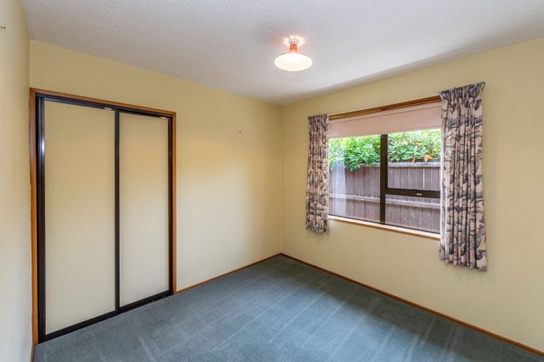 Photo of property in 2/180 Hawthornden Road, Avonhead, Christchurch, 8042