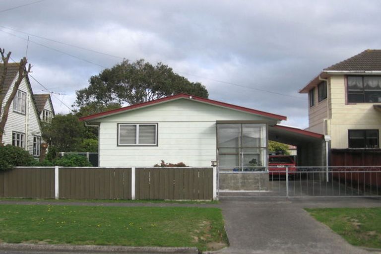 Photo of property in 2a Waldie Grove, Avalon, Lower Hutt, 5011