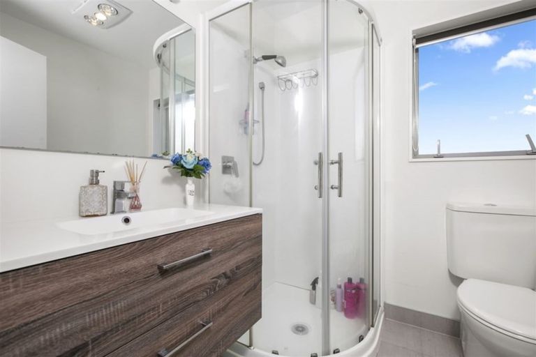 Photo of property in 33 Bukem Place, Favona, Auckland, 2024