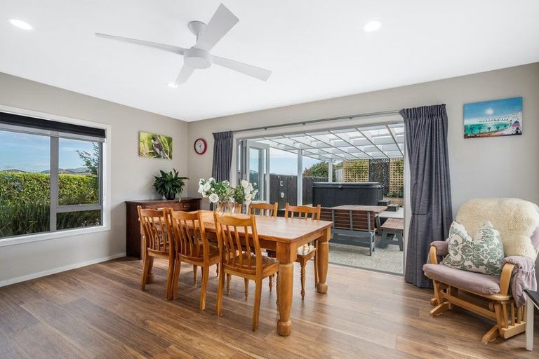 Photo of property in 11 Nelson Avenue, Aotea, Porirua, 5024