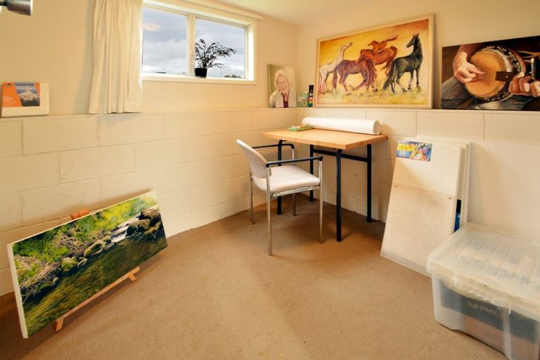 Photo of property in 6 Turner Place, Pukekohe, 2120