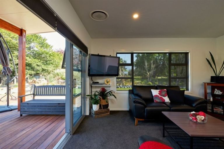 Photo of property in 78 Hawthorne Road, Kaikoura, 7300