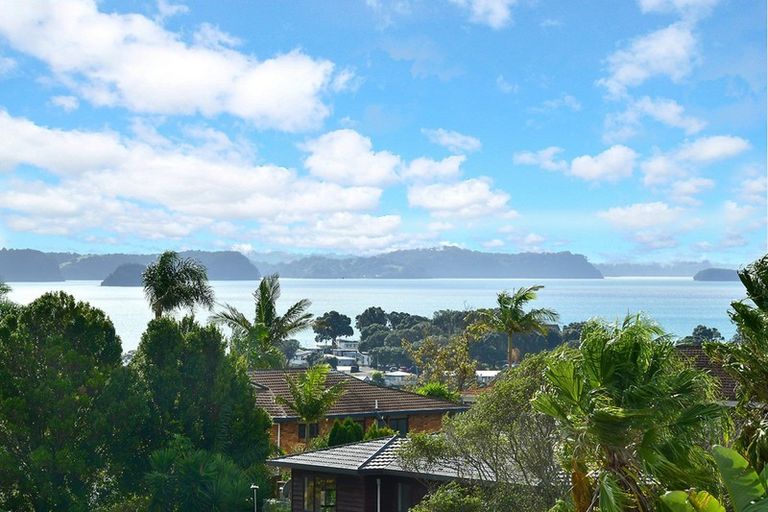 Photo of property in 148 Red Beach Road, Red Beach, 0932