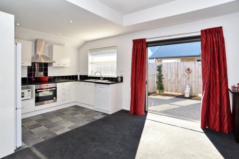 Photo of property in 1/31 Veitches Road, Casebrook, Christchurch, 8051