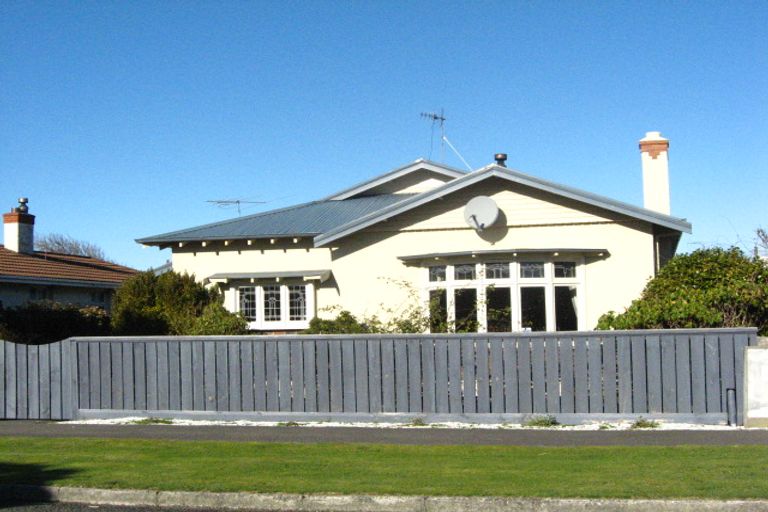 Photo of property in 27 Robertson Street, Richmond, Invercargill, 9810
