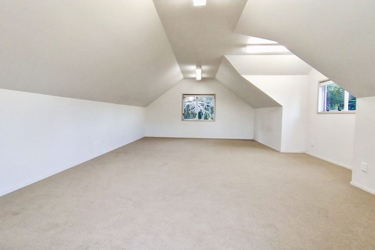 Photo of property in 1/36 Lake Pupuke Drive, Takapuna, Auckland, 0622