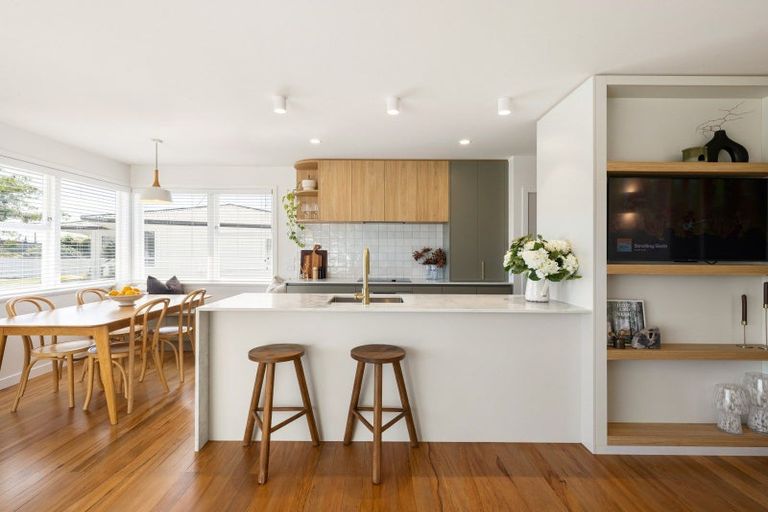 Photo of property in 9 English Street, St Andrews, Hamilton, 3200