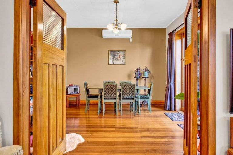 Photo of property in 70 Collins Street, Hawera, 4610