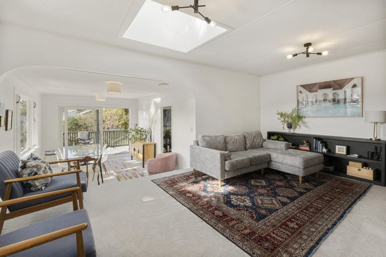 Photo of property in 10 Liddel Grove, Island Bay, Wellington, 6023