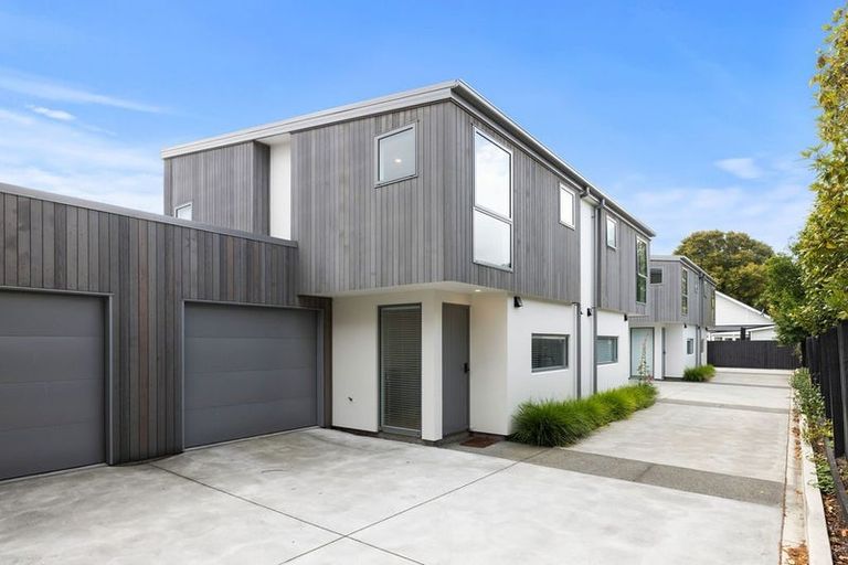 Photo of property in 208b Cranford Street, St Albans, Christchurch, 8014