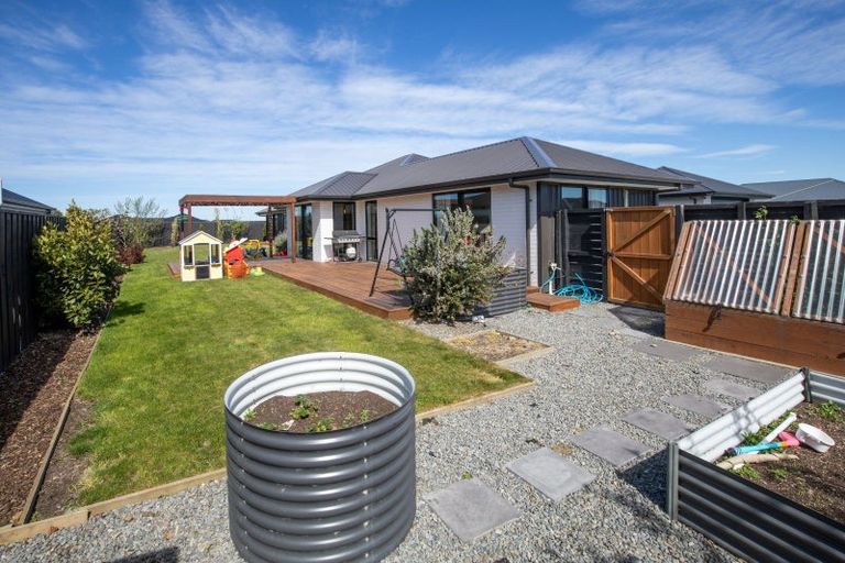 Photo of property in 43 Chris Drive, Rolleston, 7614