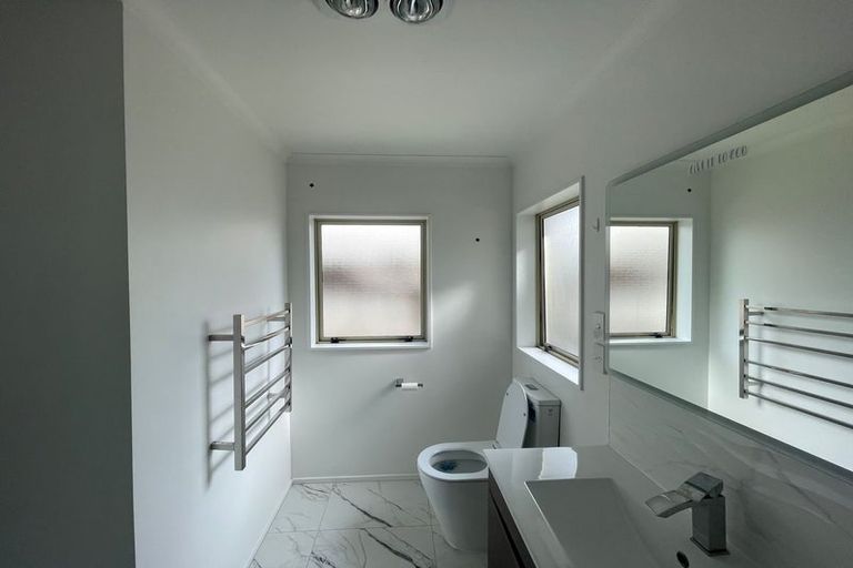 Photo of property in 9 Cambrian Crescent, Flat Bush, Auckland, 2016