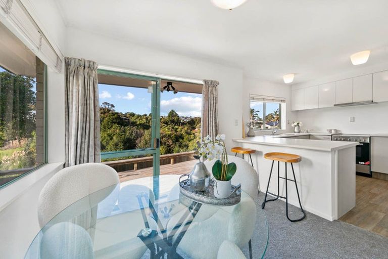 Photo of property in 1/7 Marbeth Court, Botany Downs, Auckland, 2010