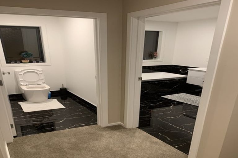 Photo of property in 14 Ivy Lane, Kelvin Grove, Palmerston North, 4414