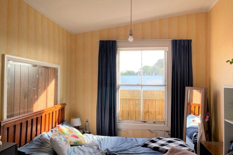 Photo of property in 8 Bourke Street, Palmerston North, 4410