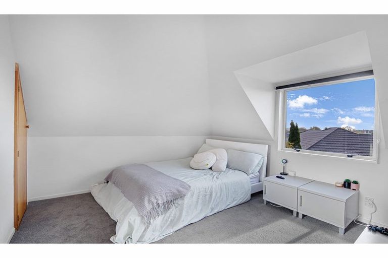 Photo of property in 2/19 Waitikiri Drive, Parklands, Christchurch, 8083