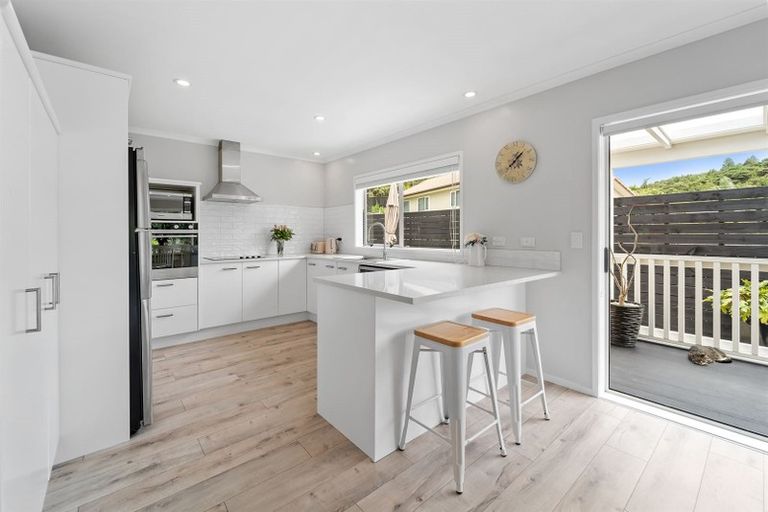 Photo of property in 7 Phoebe Meikle Place, Torbay, Auckland, 0630