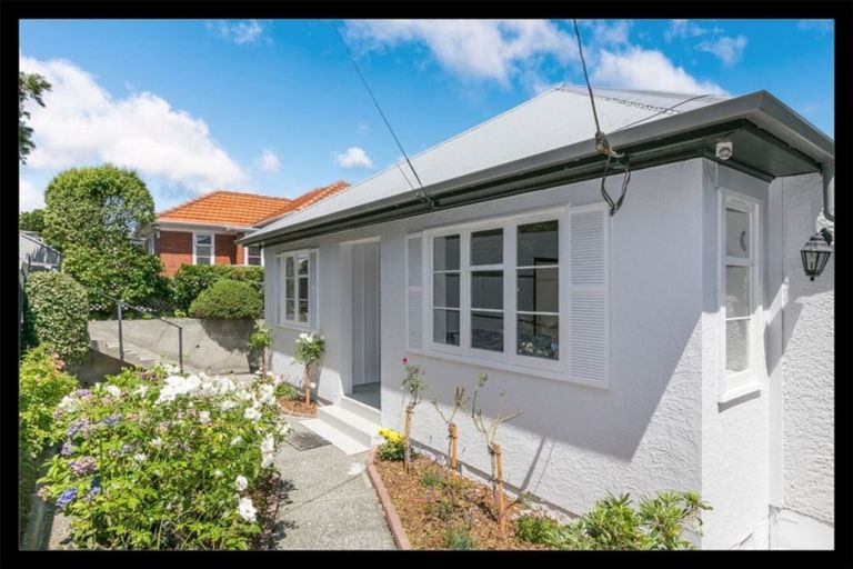 Photo of property in 118 Cashmere Avenue, Khandallah, Wellington, 6035