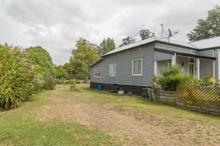 Photo of property in 7 Ruahine Street, Dannevirke, 4930