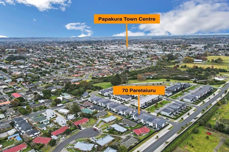 Photo of property in 70 Paretaiuru Crescent, Papakura, 2110
