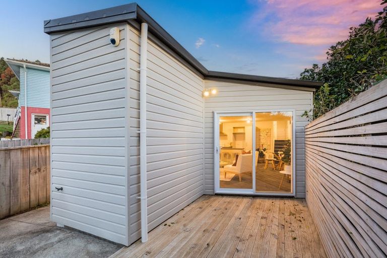 Photo of property in 30 Chaffey Crescent, Titahi Bay, Porirua, 5022