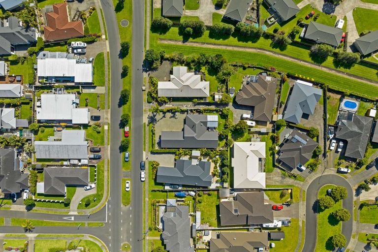 Photo of property in 24 Kupe Drive, Whitianga, 3510