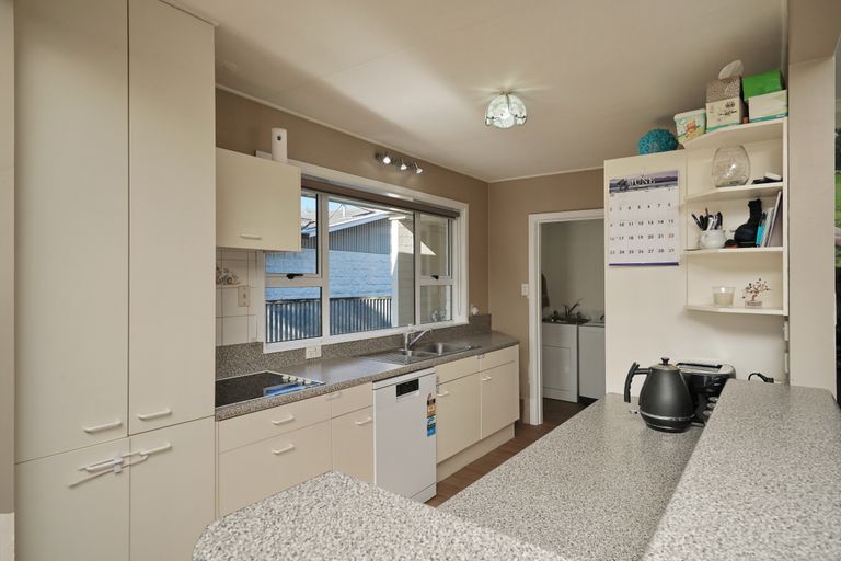 Photo of property in 6 Hodgson Avenue, Kaiapoi, 7630